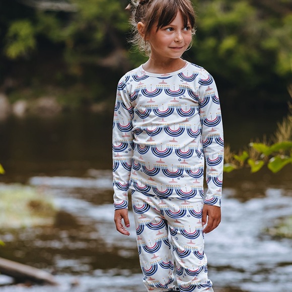NWT Pink Chicken Organic Hanukkah Menorahs pajamas - Picture 3 of 4
